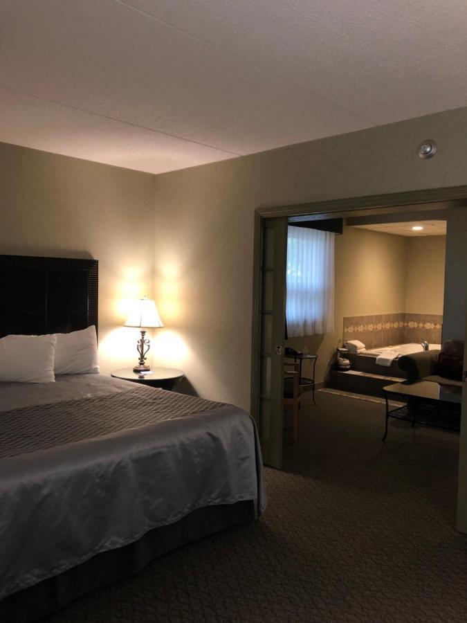Travelodge By Wyndham Winnipeg East Exterior foto